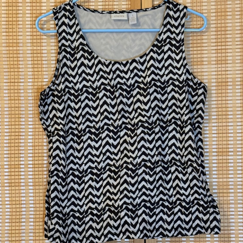 Chico's Black White Chevron Zig Zag Sleeveless Tank Top Size 1‎ Medium Active